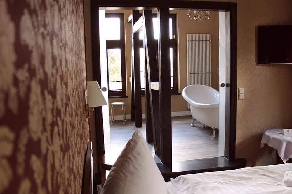 Schloss Hotel Stecklenberg - Doppelzimmer, Dusche, Wc, Komfort in Bad Suderode, Quedlinburg