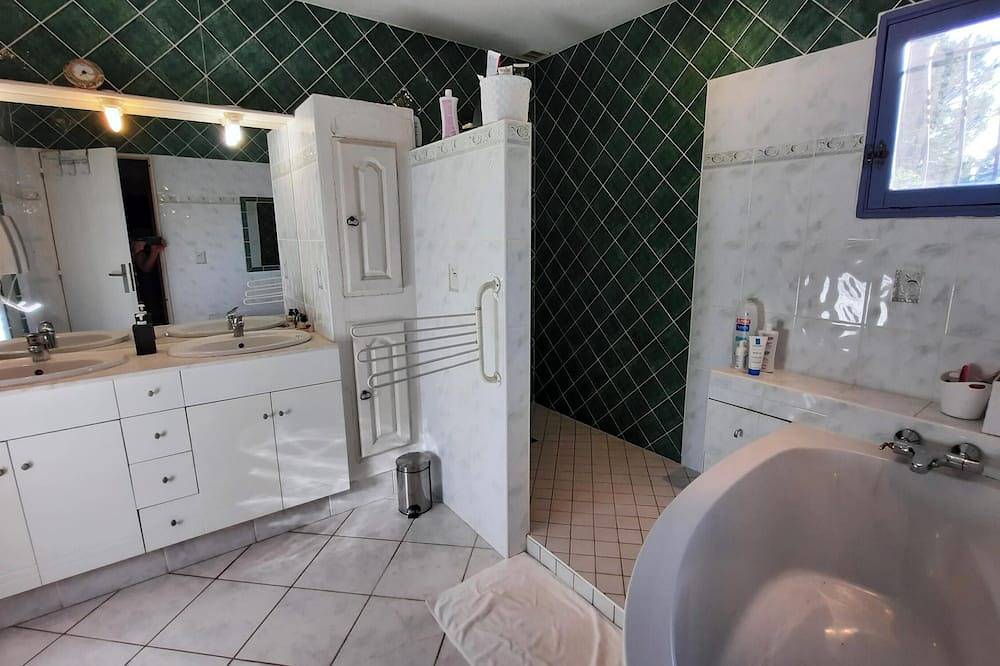 Homerez - Charmante villa in Mérindol met privé zwembad in Mérindol, Parc naturel régional du Luberon