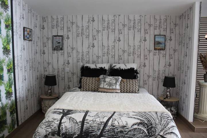 Gîte pour 3 personnes, avec jacuzzi et jardin à Peyriac-de-Mer