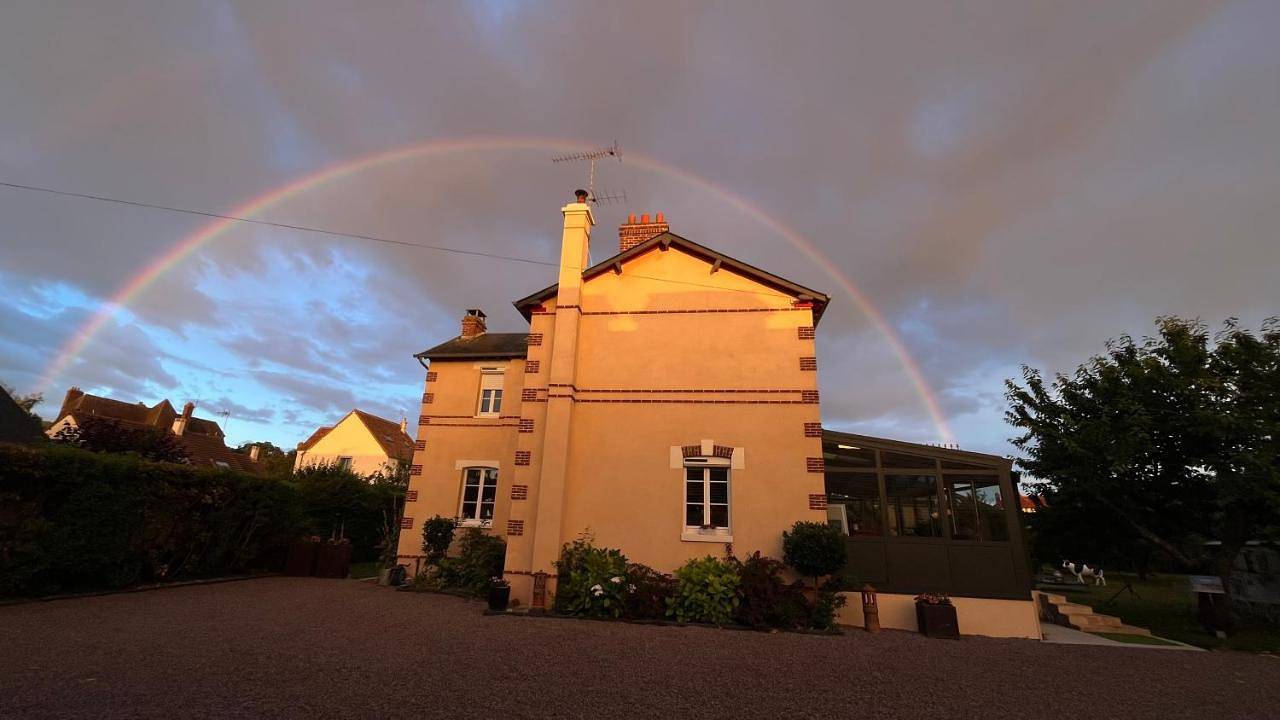 Double Room with Private Bathroom in Dives-sur-Mer, Région de Lisieux