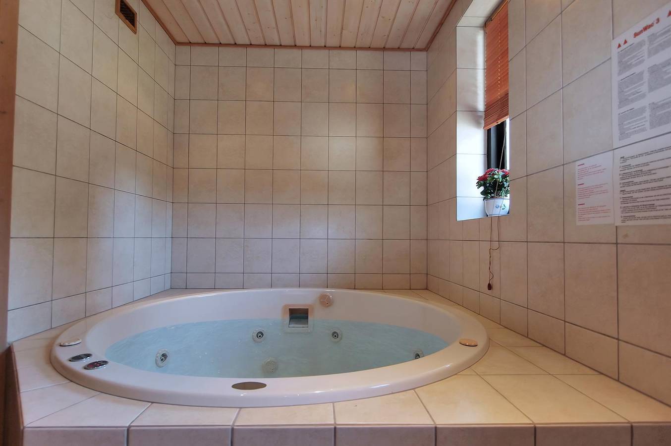 Nice home in Væggerløse w/ Sauna, Wifi and 3 Bedrooms in Væggerløse, Schwedische Ostsee