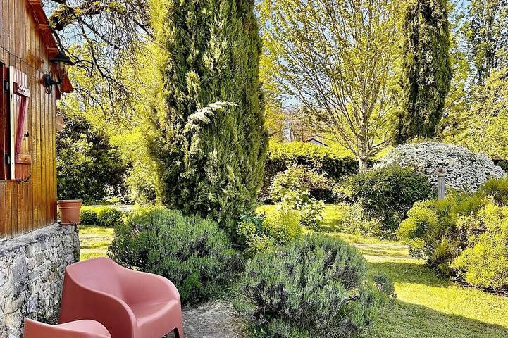 Gîte pour 2 personnes, avec Terrasse et Jardin