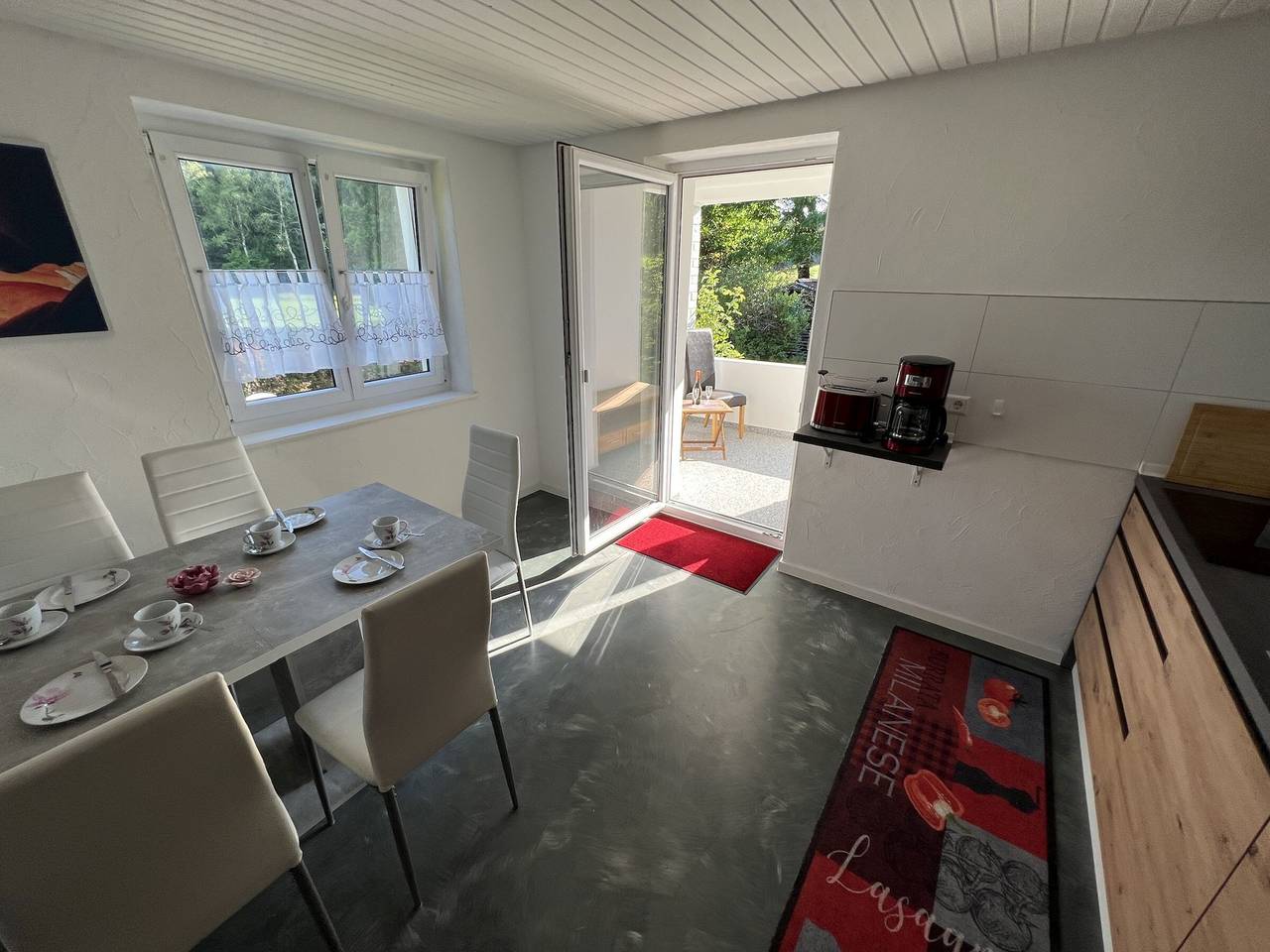 Entire apartment, Apartment 'Ferienwohnung Südlicht' with Private Terrace, Shared Garden and Wi-Fi in Wangen, Region Bodensee-Oberschwaben