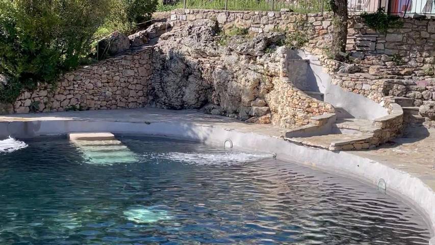 Location de vacances pour 6 personnes, avec piscine ainsi que terrasse et vue à Blandas - 3