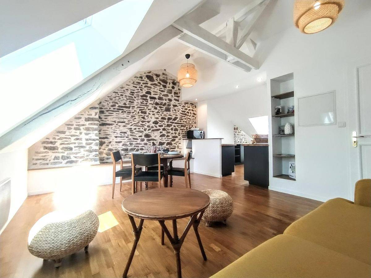 Appartement entier, One-Bedroom Apartment in Fougères, Fougères-Vitré