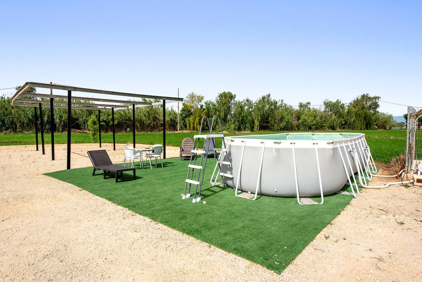 Villa 'De L'ebre' con piscina privada, Wi-Fi y aire acondicionado in Tierras del Ebro, Delta del Ebro