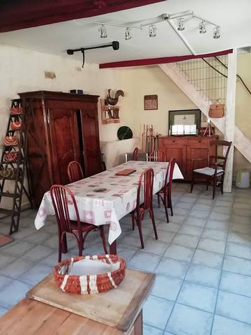 Gîte pour 4 personnes, avec terrasse dans 