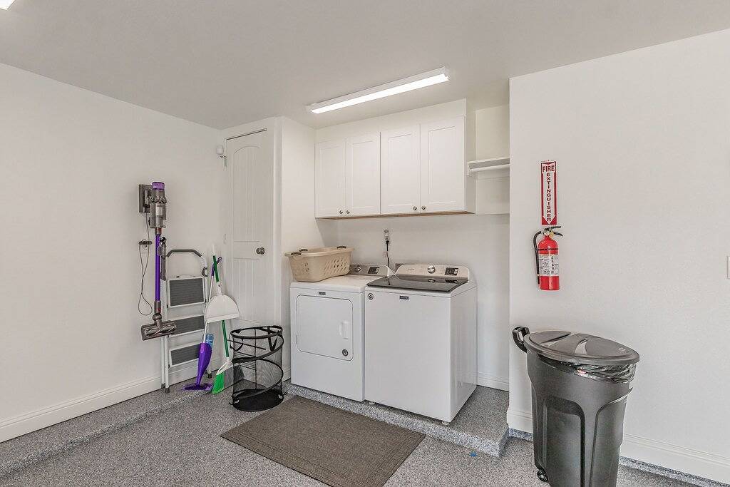 Walk to Stadium | 3Br w/ Lush Yard + Patio in Arlington, Tarrant County