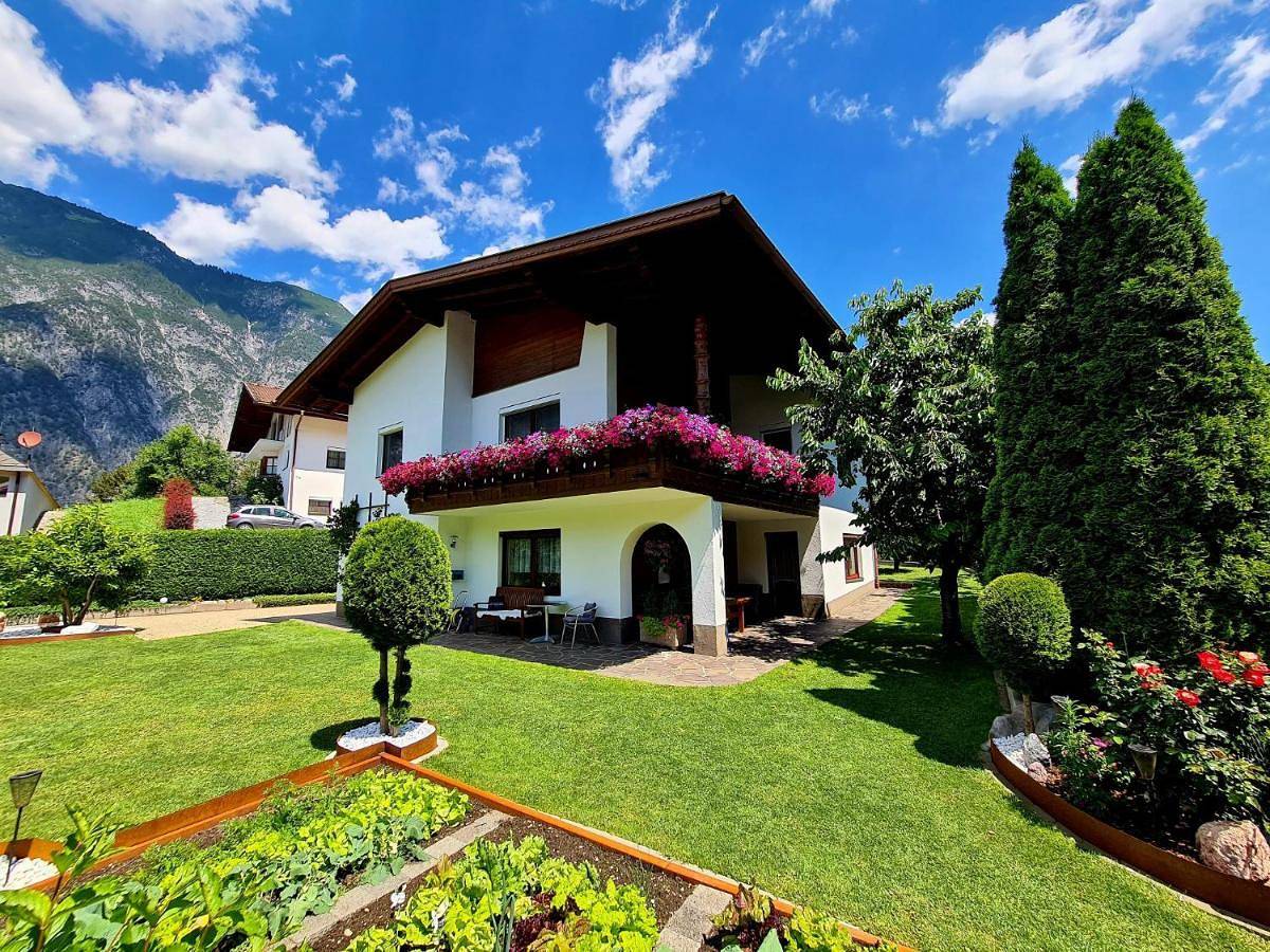 Ganze Wohnung, Two-Bedroom Apartment in Kaunergrat, Zams