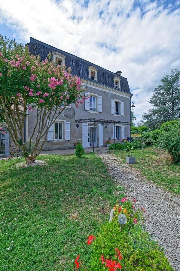 Gîte pour 4 personnes, avec jardin et terrasse à Meyronne - 3