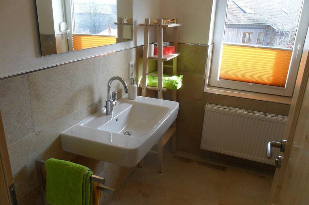 Ganze Wohnung, Schön wohnen in der Rhön - Fewo \"Freu Dich!\" in Gersfeld, Rhön-Hessen