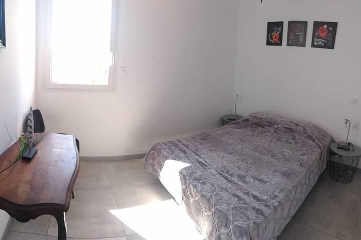 Location de vacances pour 8 personnes, avec terrasse, animaux acceptés à Cerbère - 2