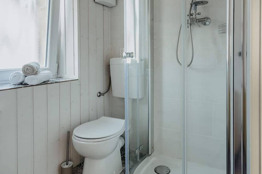 Ganze Wohnung, Ferienwohnung im Sauerland mit privatem Whirlpool & Sauna in Plettenberg, Märkischer Kreis