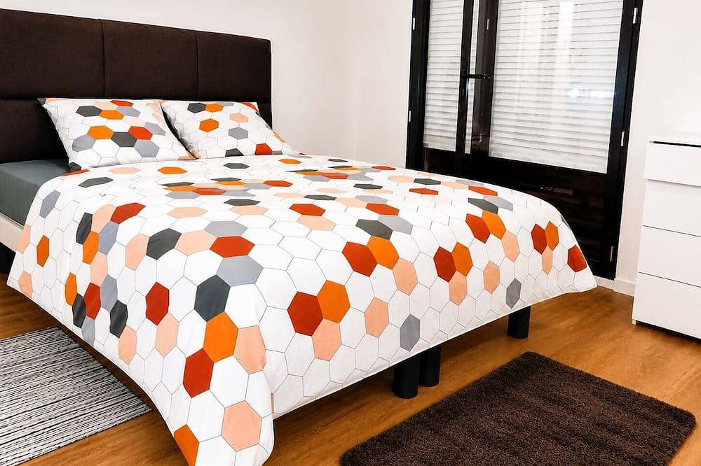 Appartement entier, Elegancia Rueil, 1-3 guests. + Parking in Rueil-Malmaison, Hauts-de-Seine