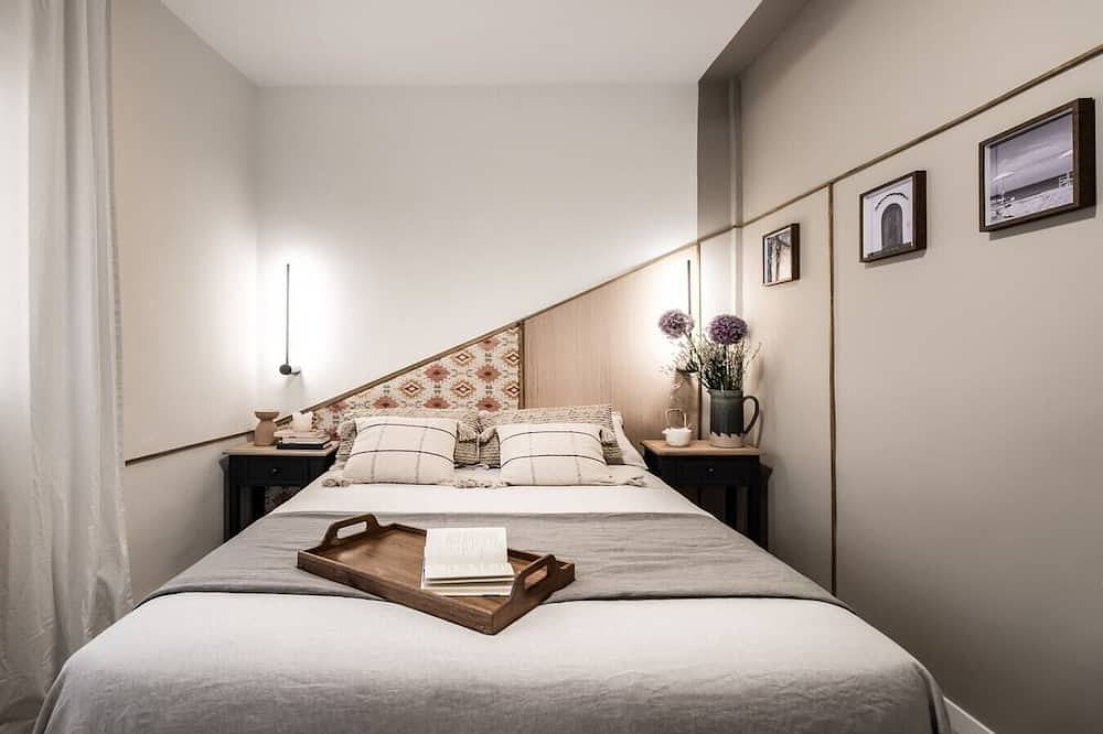 Entire apartment, Giorgio - 1 bedroom in Almagro in Chamberí (Madrid), Madrid