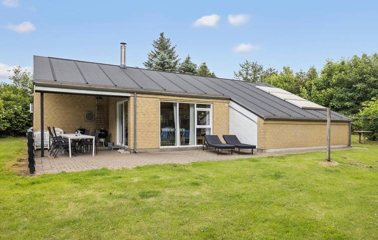 Ferienhaus für 12 Personen mit Pool in Ålbæk Strand, Limfjord in Westjütland