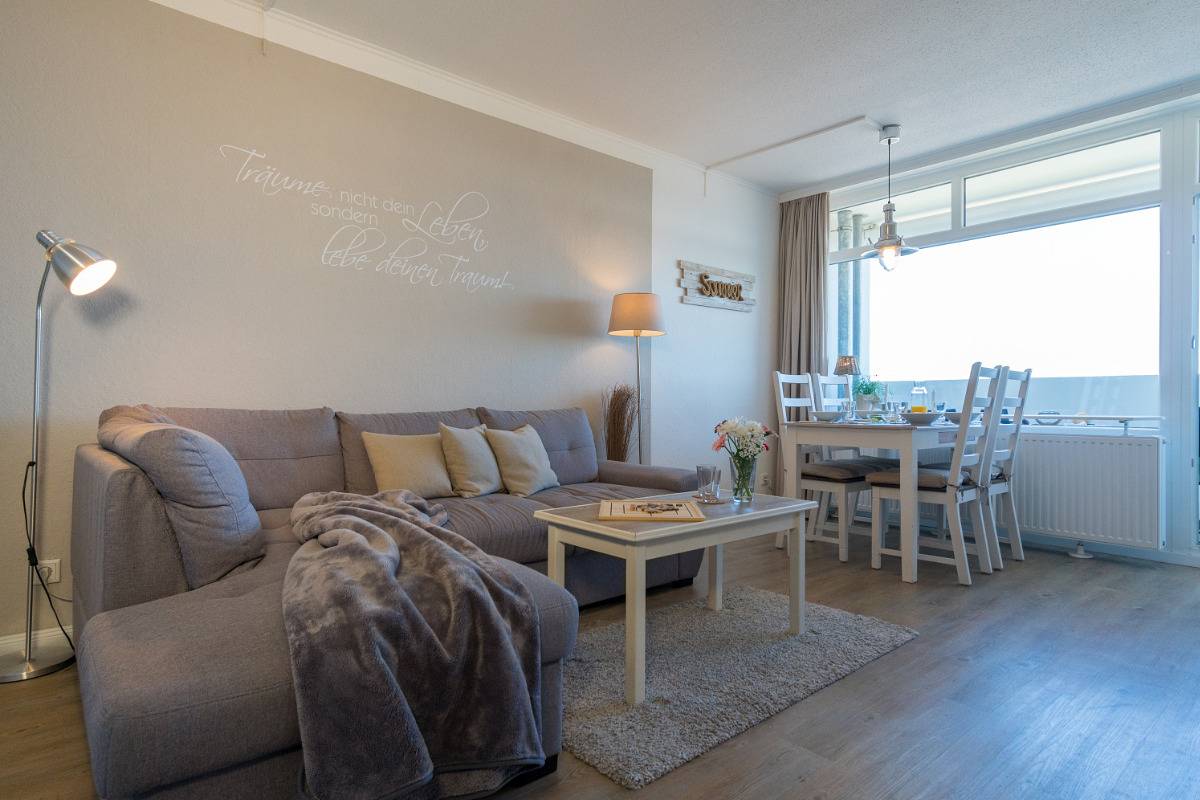 Ganze Wohnung, Ferienwohnung G.13.04 im Ferienpark Heiligenhafen mit Meerblick, Strandkorb und Kinderzimmer. Modern renovierte 45 m² Wohnung für Familien an der Ostsee in Heiligenhafen, Ostholstein