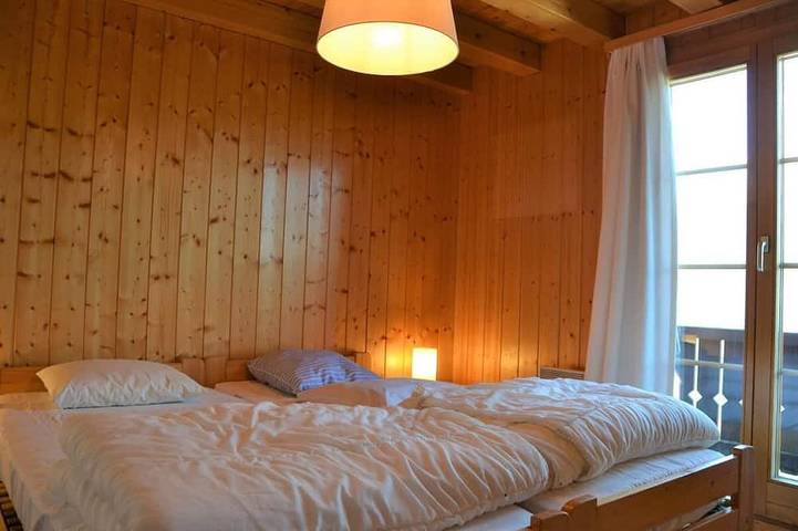 Gîte pour 8 personnes, avec jardin dans Saint Luc - 4
