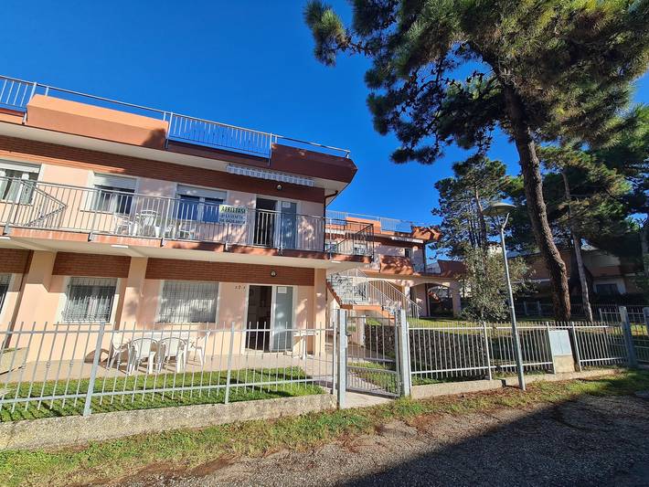 Ferienwohnung für 9 Personen, mit Terrasse, kinderfreundlich in Rosolina Mare