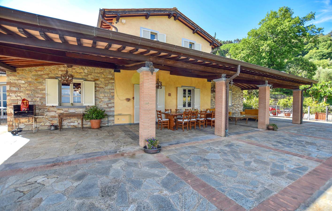 Appartamento di charme con piscina e giardino, a 1.5 km da Torrente Freddana in Lucca, Provincia di Lucca