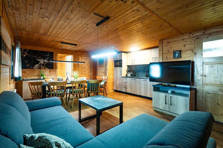 Ferienhaus für 8 Personen, mit Terrasse und Seeblick in der Lausitz