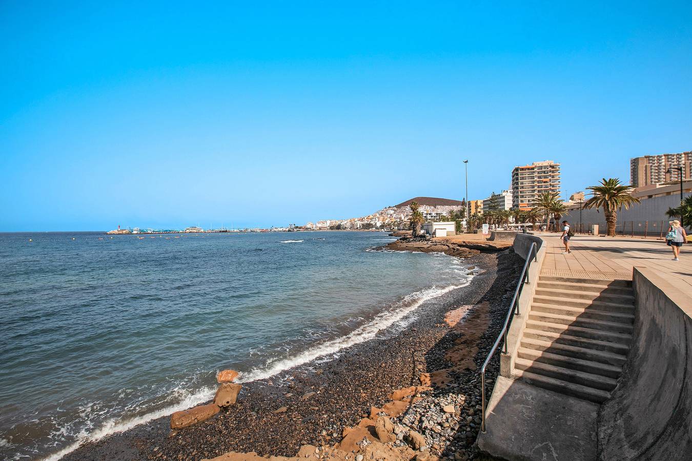 Entire apartment, Vacation 'Beach View Playa Los Cristiano' with Sea View and Wi-Fi in Los Cristianos, Arona