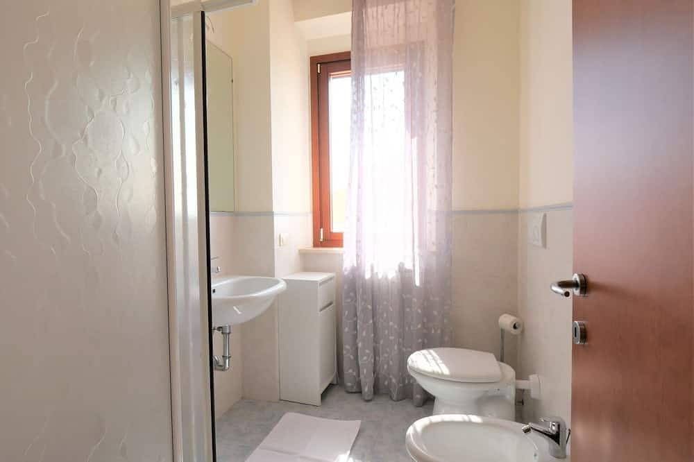 Precioso apartamento en villa para 4 personas con Wifi, piscina, Tv, terraza y mascotas permitida in Massa Marittima, Provincia de Grosseto