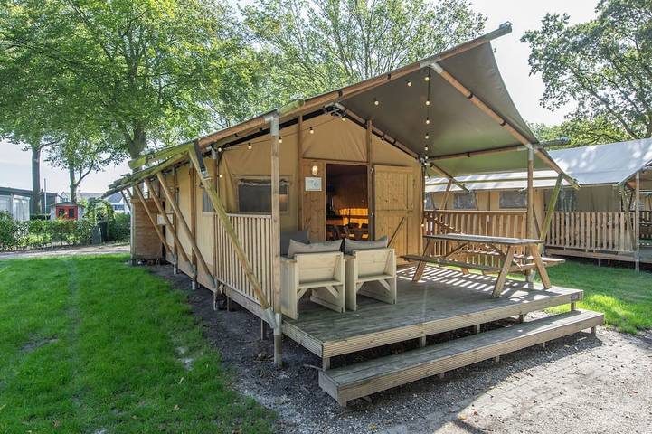 Ferienpark für 6 Personen, mit Balkon und Garten sowie Pool in Arcen