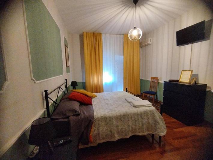 Gîte pour 5 personnes, avec balcon et vue à Valguarnera Caropepe