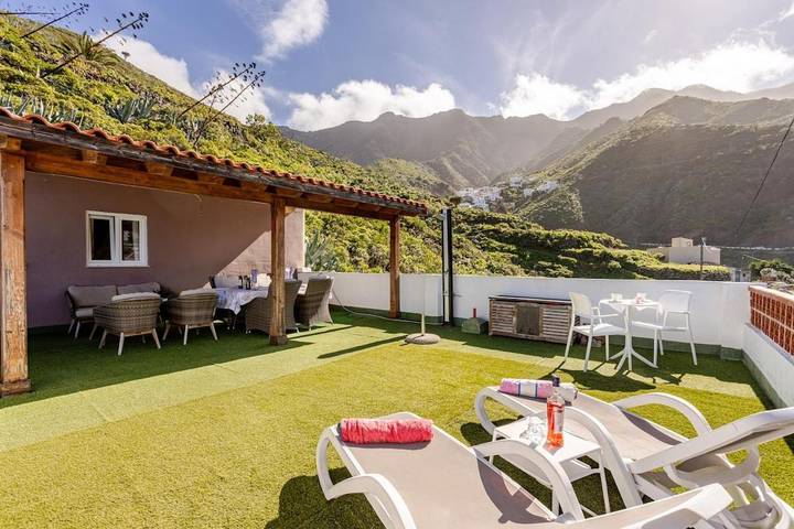 Casa de vacaciones para 2 personas, con jardín además de vistas y terraza, Se admiten mascotas - 1