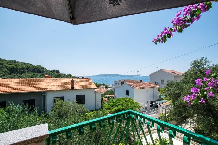 Ferienwohnung für 4 Personen, mit Balkon/Terrasse und Pool