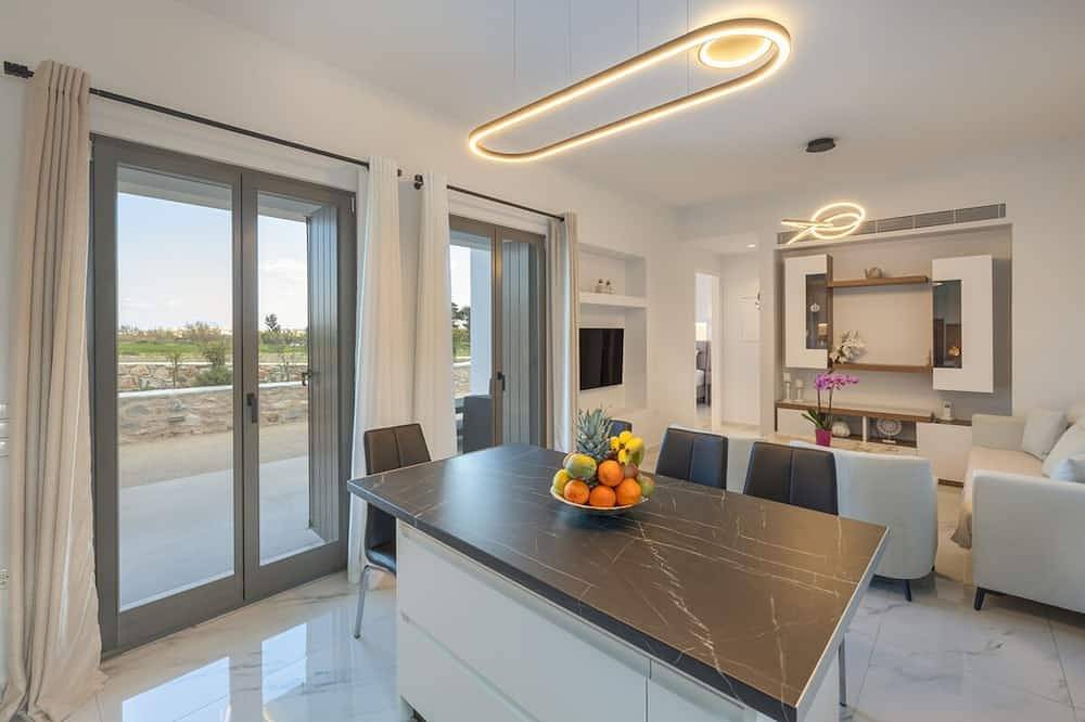 Cozy Haven -Island Living Paros in Parasporos, Paros