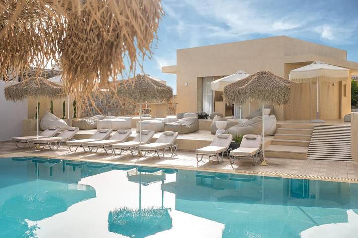 Apartment for 4 people, with garden and sauna as well as view and pool in Malia