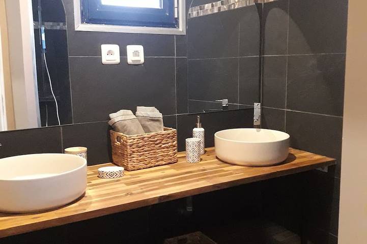 Le Bleu Marine in Guilvinec, Région de Quimper