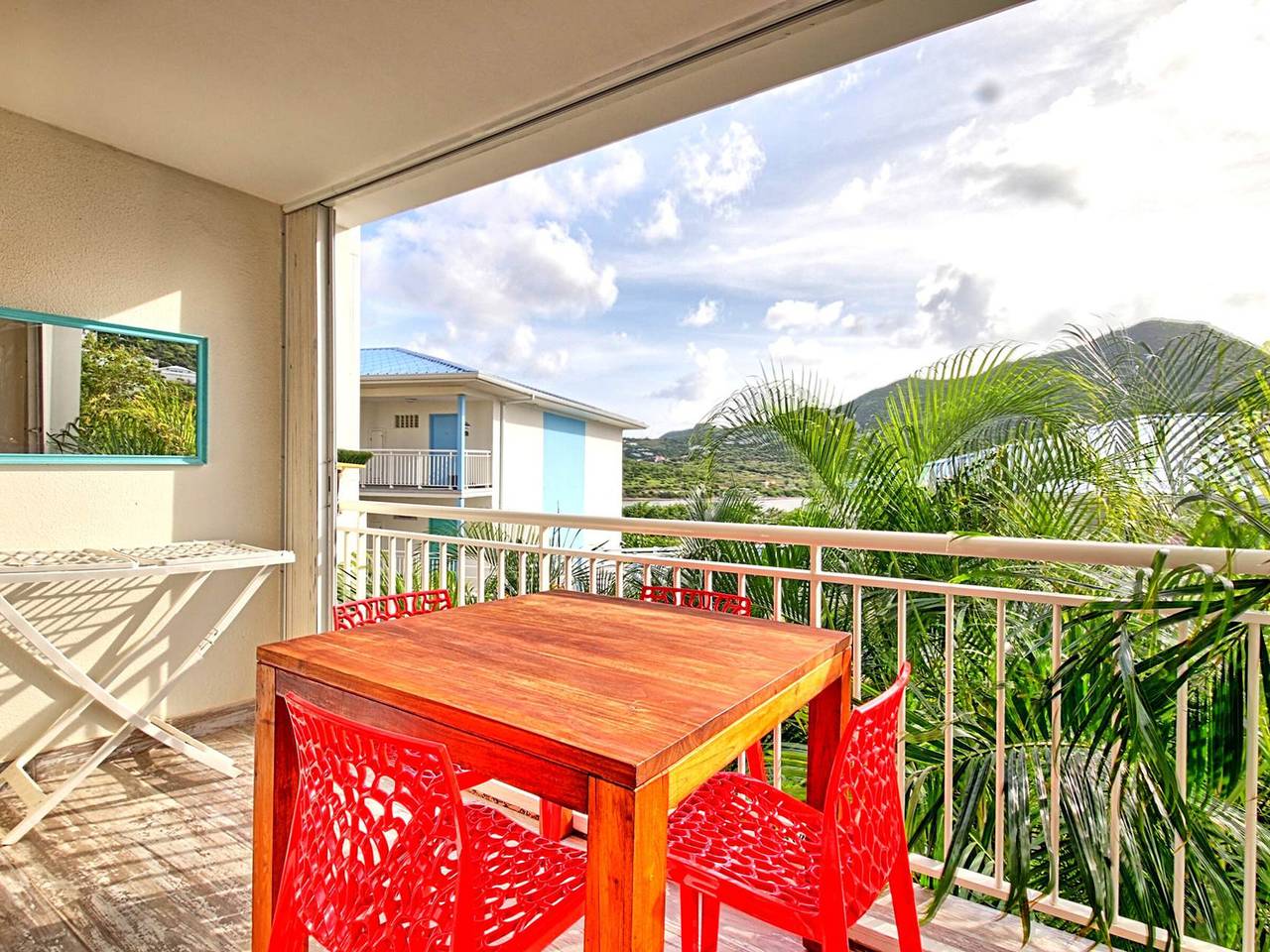 Studio entier, Studio Confortable avec Piscine et Wi-Fi Proche Plage in Saint Martin
