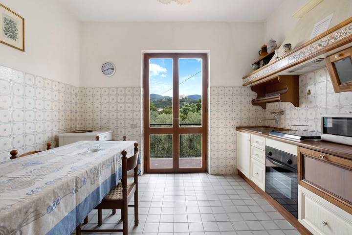 Casa vacanze "Casa Degli Zii Appartamento Guido" con terrazza condivisa, balcone e Wi-Fi in Casano-Dogana-Isola, Luni