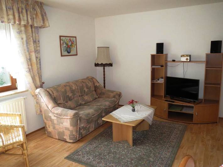 Ferienwohnung für 4 Personen, mit Terrasse und Ausblick in Struppen - 2