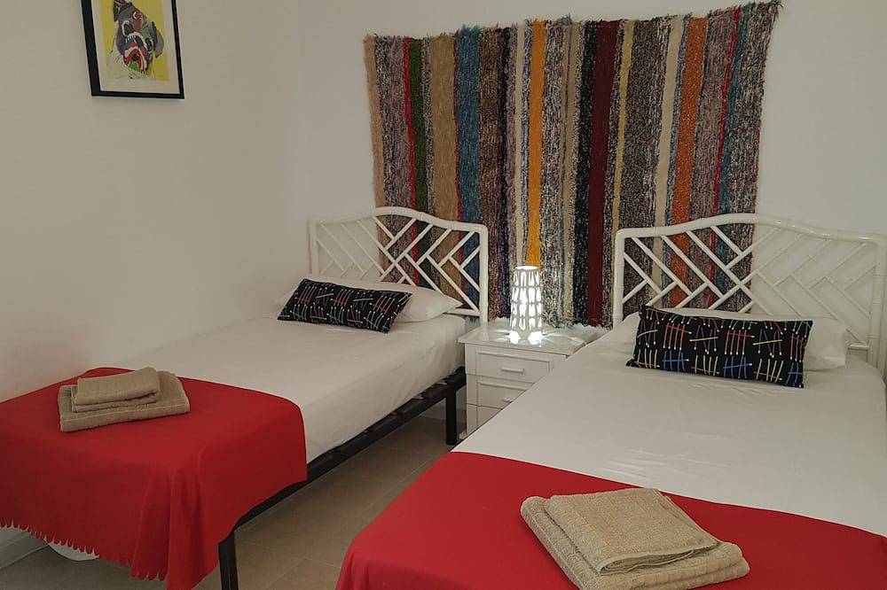 Hel lejlighed, Luxury penthouse with sea view of 85 m² + terrace / solarium of 65 m² in Torrox Costa, Torrox