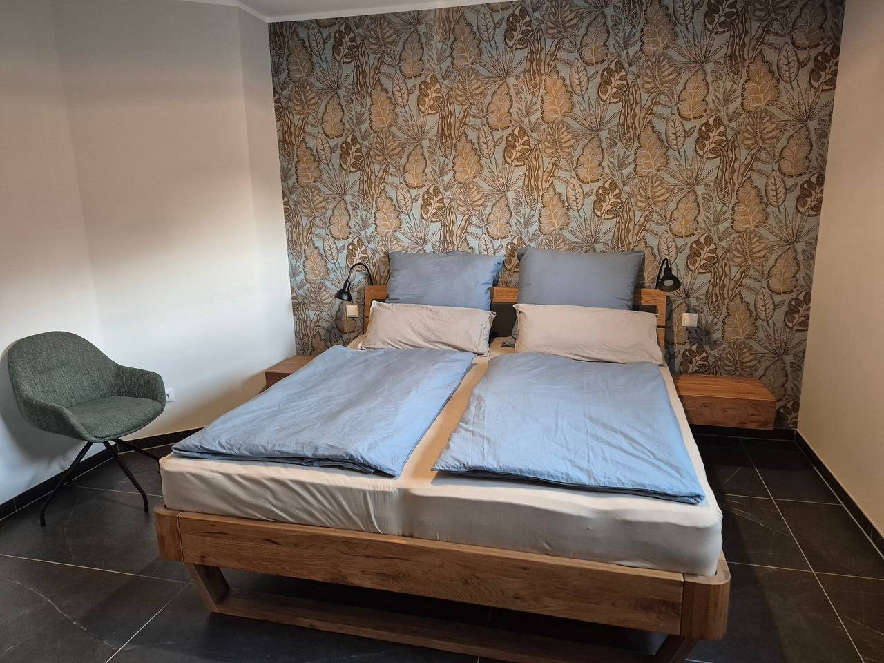 Ganze Wohnung, Apartment 'Erdgeschoss' mit privater Terrasse, Wlan und Klimaanlage in Bad Neuenahr, Ahrtal