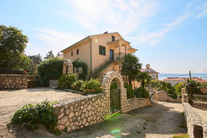 Ferienwohnung für 2 Personen, mit Balkon/Terrasse in Crikvenica