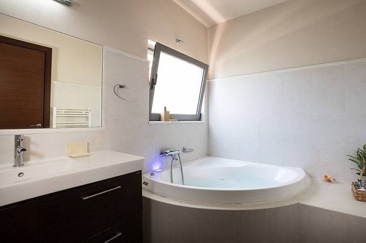 Hestia Grey Barefoot Escape 100m From Beach in Rethymno (Stadt), Rethymno und Umgebung