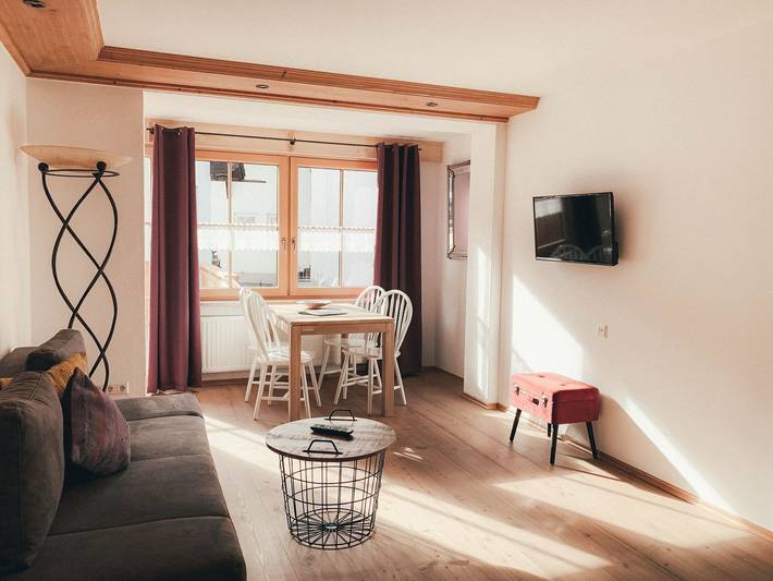 Ferienwohnung für 5 Personen, mit Terrasse und Ausblick in Schwangau