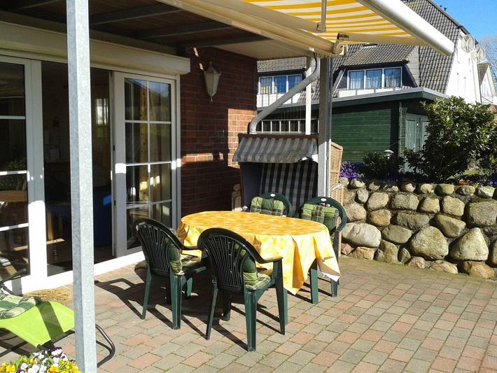 Ferienwohnung für 5 Personen, mit Terrasse und Garten am Schönberger Strand
