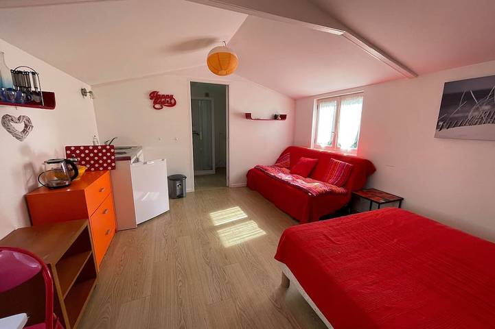 Ile-Tudy Maison  Mer & plage à 20m idéal couple ( + Chalet dès 5 personnes ) in Île-Tudy, Région de Quimper