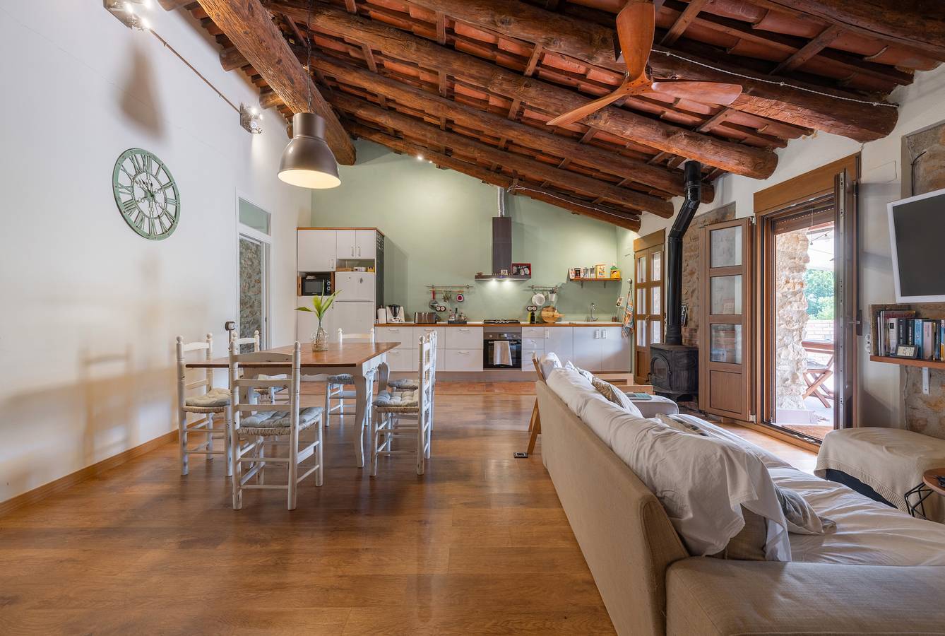 Holiday Home 'Casa En Vistes Al Montsià' with Mountain Views, Private Pool and Wi-Fi in Ulldecona, Costa Dorada