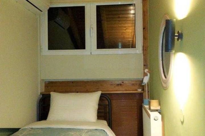 Ferienwohnung für 3 Personen, mit Garten in Patras