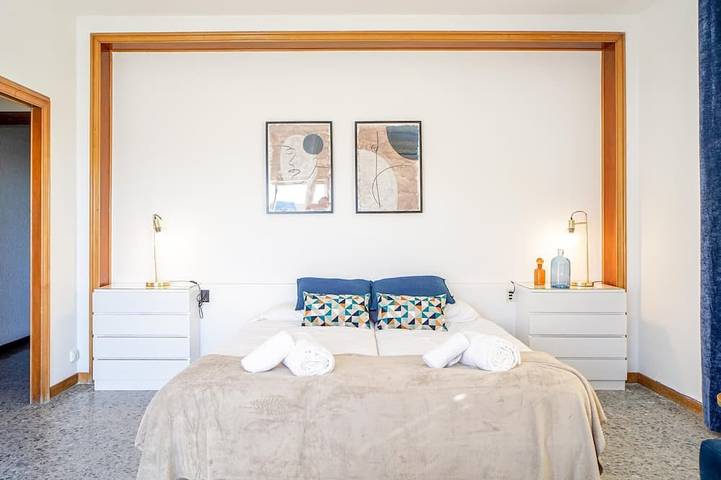 Villa für 8 Personen, mit Garten und Terrasse sowie Pool in Barcelona - 4