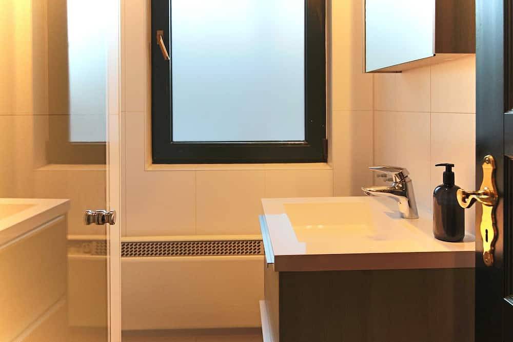 Ganze Wohnung, 45m²- Dhh (a) - Ferienhäuser am See in Drewitz, Nossentiner Hütte