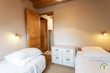 Gîte pour 4 personnes, avec sauna et terrasse, animaux acceptés à Ancelle