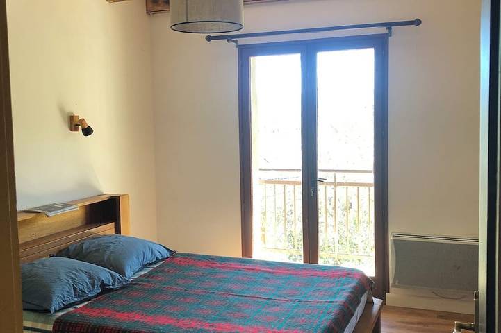 Location de vacances pour 8 personnes, avec balcon et jardin à Dorres - 2